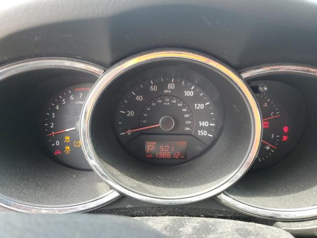 Photo 9 from auction – 2011 KIA SORENTO EX with VIN 5XYKU4A11BG026518
