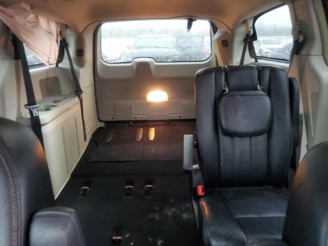 Photo 10 from auction – 2016 CHRYSLER TOWN & COU with VIN 2C4RC1BGXGR110682