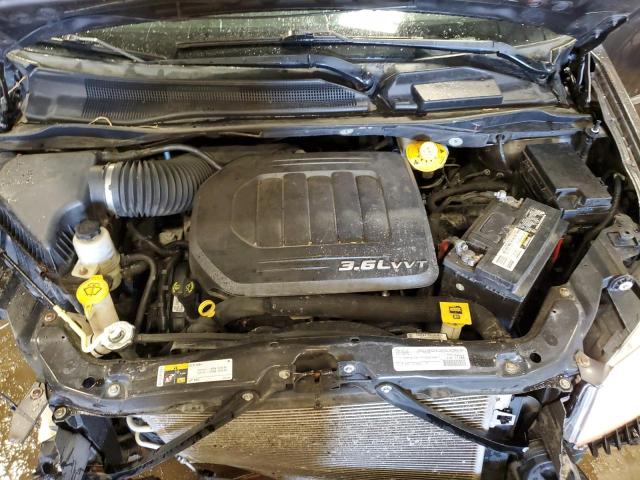 Photo 12 from auction – 2015 CHRYSLER TOWN & COU with VIN 2C4RC1CG5FR705890