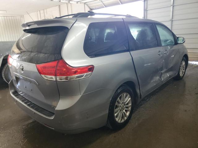 Photo 3 from auction – 2011 TOYOTA SIENNA XLE with VIN 5TDYK3DC4BS011036
