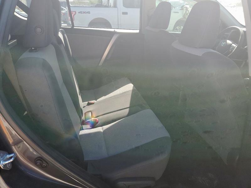 Photo 11 from auction – 2014 TOYOTA RAV4 LE with VIN JTMZFREV7EJ000481