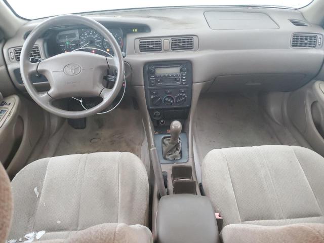 Photo 8 from auction – 2000 TOYOTA CAMRY LE with VIN 4T1BF28K0YU937293