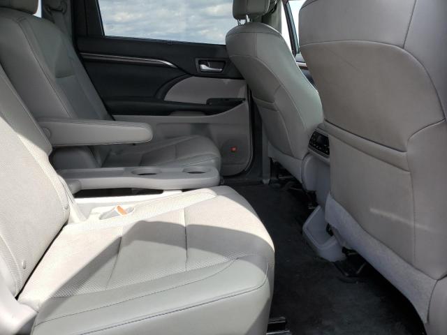 Photo 11 from auction – 2014 TOYOTA HIGHLANDER with VIN 5TDDKRFH5ES049924