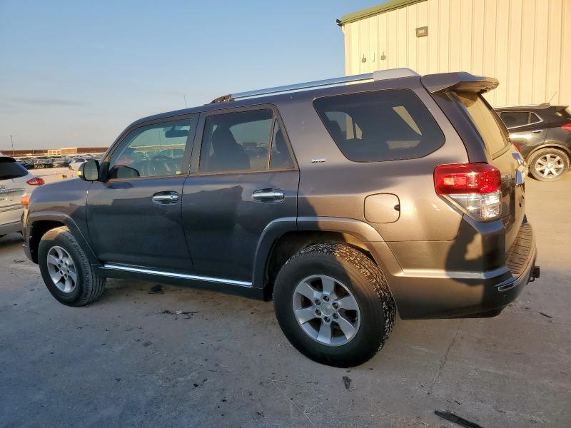 Photo 2 from auction – 2011 TOYOTA 4RUNNER SR with VIN JTEZU5JRXB5015127
