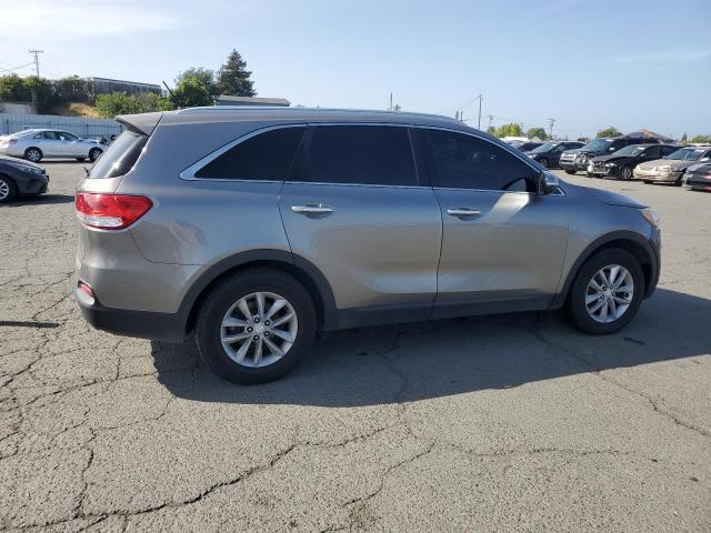 Photo 3 from auction – 2017 KIA SORENTO LX with VIN 5XYPGDA59HG195453