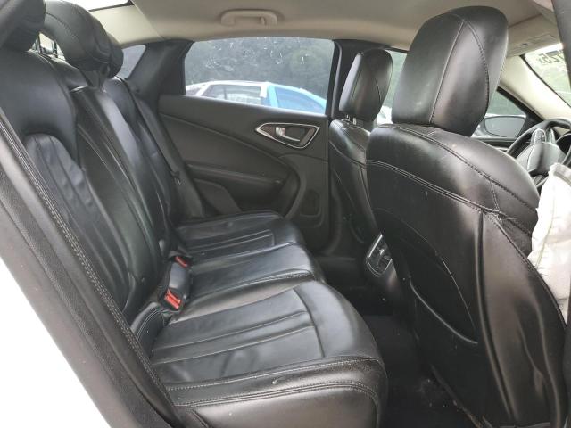 Photo 10 from auction – 2017 CHRYSLER 200 LIMITE with VIN 1C3CCCAB4HN511199