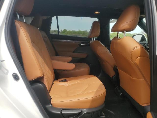 Photo 11 from auction – 2023 TOYOTA HIGHLANDER with VIN 5TDKDRBH2PS505727