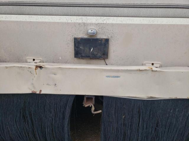 Photo 9 from auction – 1996 FLEE MOTORHOME with VIN 3FCMF53G1VJA00083