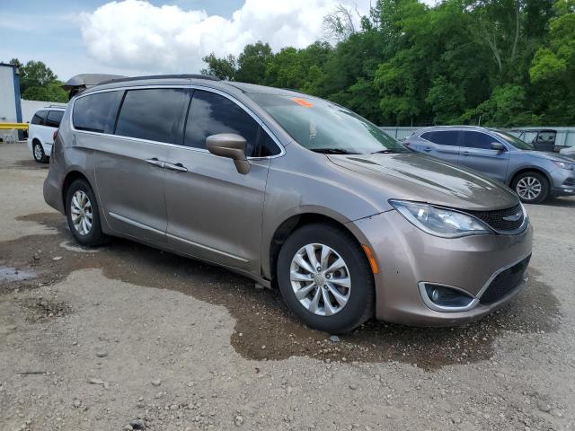 Photo 4 from auction – 2017 CHRYSLER PACIFICA T with VIN 2C4RC1BG9HR536509