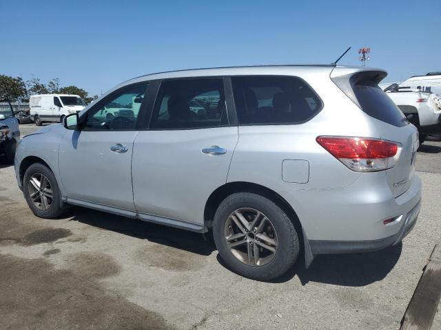 Photo 2 from auction – 2015 NISSAN PATHFINDER S with VIN 5N1AR2MN1FC619589