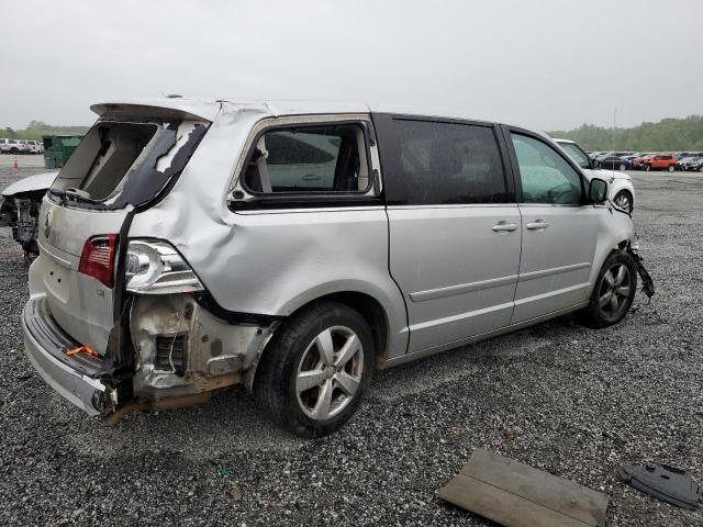 Photo 3 from auction – 2010 VOLKSWAGEN ROUTAN with VIN 2V4RW3D13AR333185