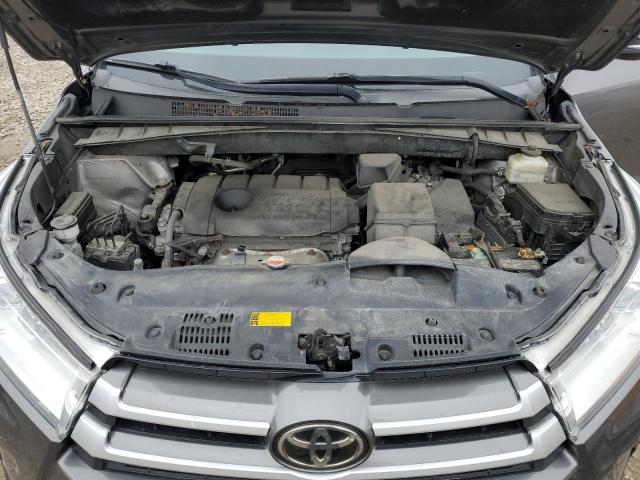 Фото 12 с аукциона – 2017 TOYOTA HIGHLANDER с VIN 5TDZARFH8HS024691