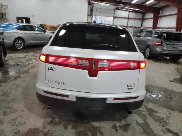 Photo 6 from auction – 2011 LINCOLN MKT with VIN 2LMHJ5AR0BBJ50010