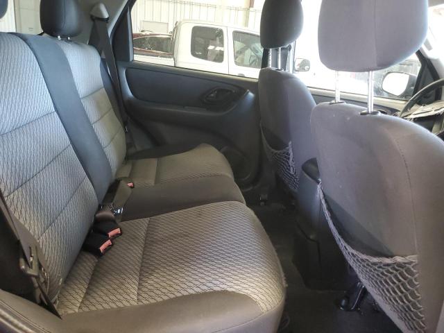 Photo 11 from auction – 2004 FORD ESCAPE XLT with VIN 1FMYU03154DA14790