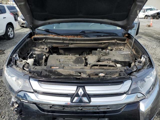 Снимка 12 от търг – 2018 MITSUBISHI OUTLANDER с VIN JA4AD2A32JZ055070