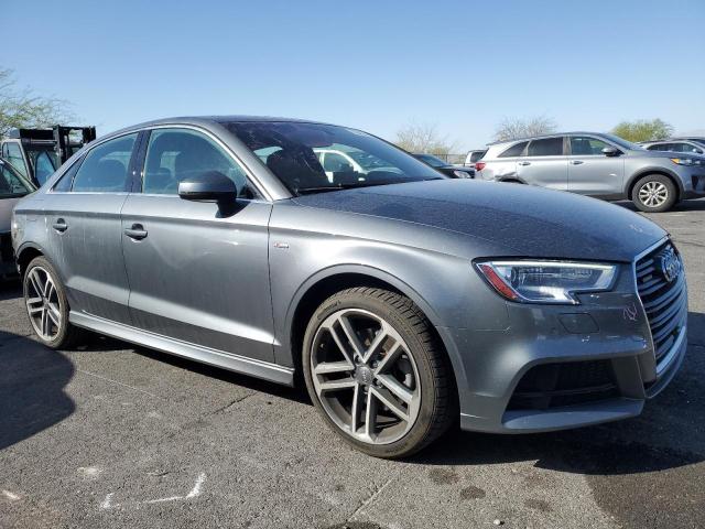 صورة رقم 4 من المزاد - 2018 AUDI A3 PREMIUM مع VIN WAUJ8GFF7J1067804