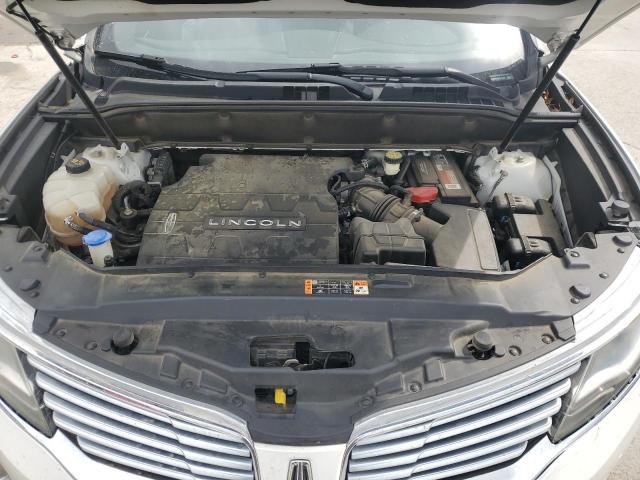 Photo 12 from auction – 2016 LINCOLN MKX RESERV with VIN 2LMTJ6LR9GBL24662