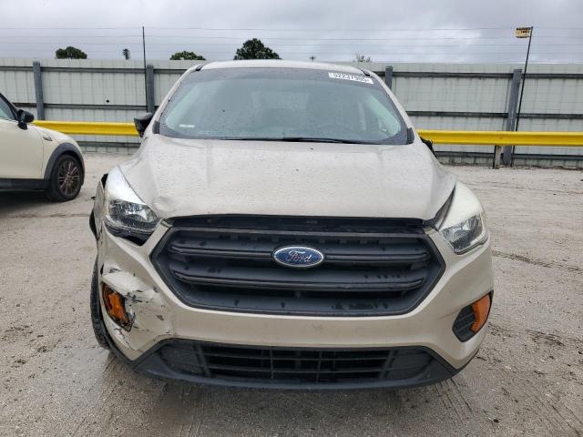 Снимка 5 от търг – 2017 FORD ESCAPE S с VIN 1FMCU0F73HUB40422