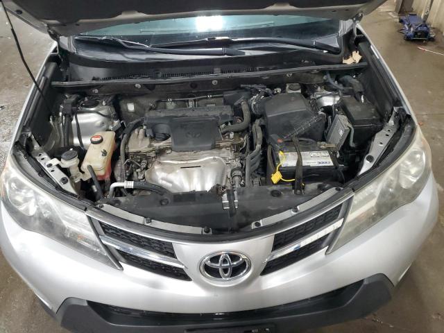 Photo 12 from auction – 2015 TOYOTA RAV4 LE with VIN JTMBFREV2FJ034833