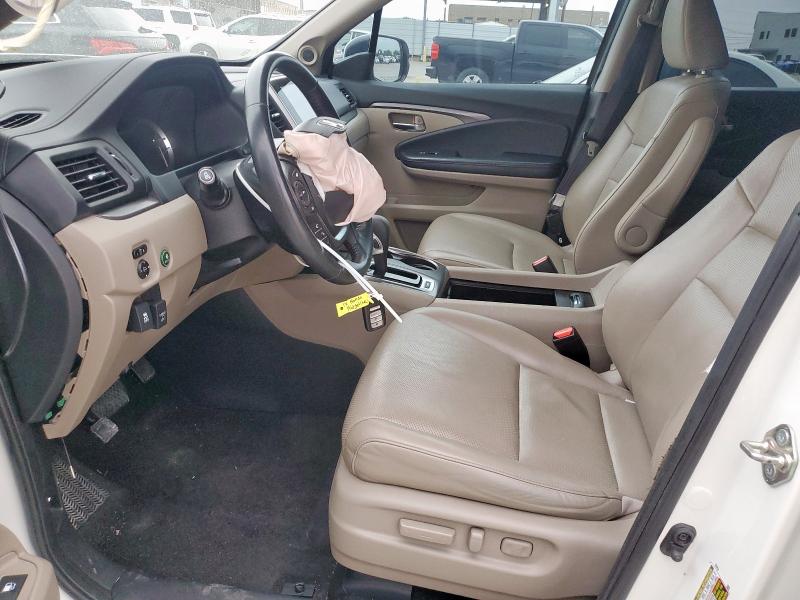 Photo 7 from auction – 2017 HONDA RIDGELINE with VIN 5FPYK2F63HB009073