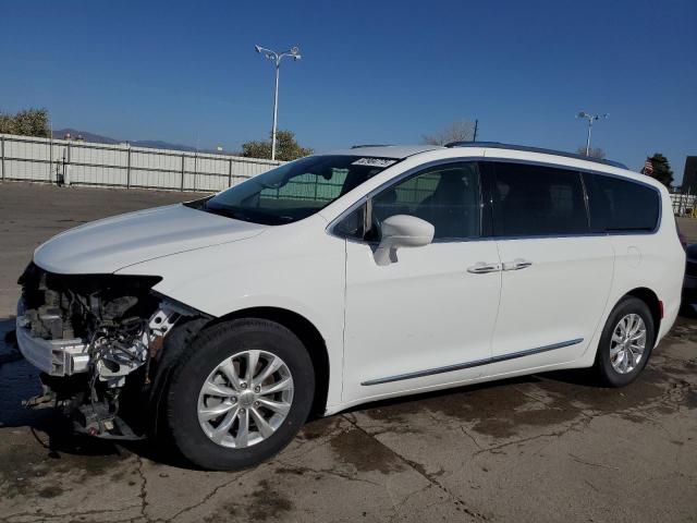 CHRYSLER PACIFICA T 2019 with VIN 2C4RC1BG7KR650905 - Photo from auction