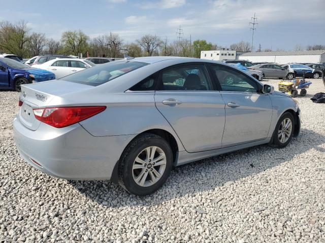 Photo 3 from auction – 2012 HYUNDAI SONATA GLS with VIN 5NPEB4AC2CH378943