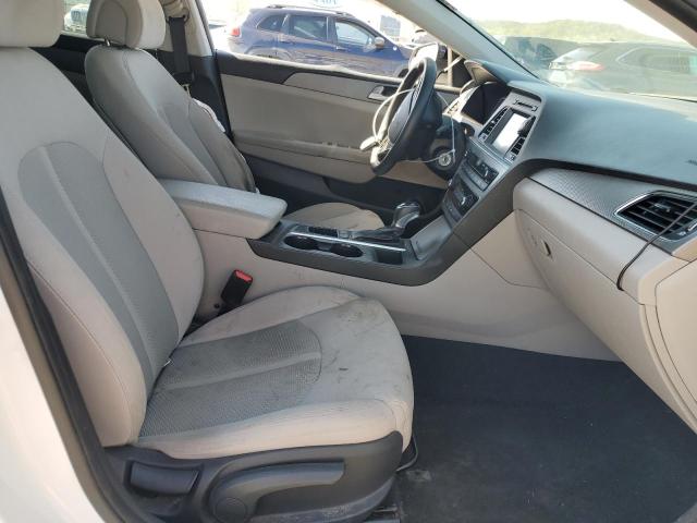 Photo 7 from auction – 2017 HYUNDAI SONATA SE with VIN 5NPE24AF1HH588113