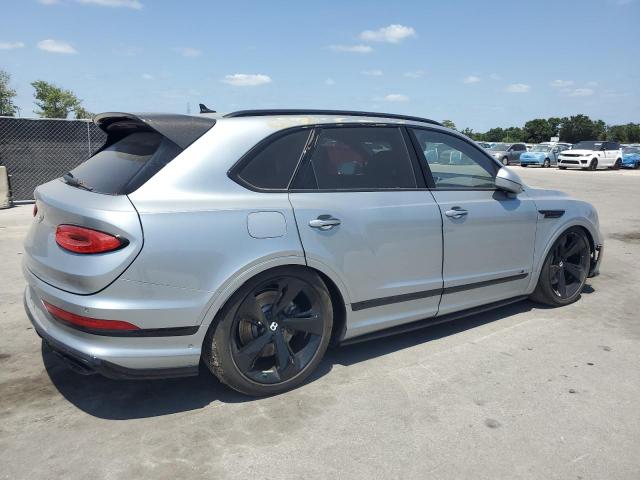 Photo 3 from auction – 2022 BENTLEY BENTAYGA with VIN SJAAM2ZV9NC011752