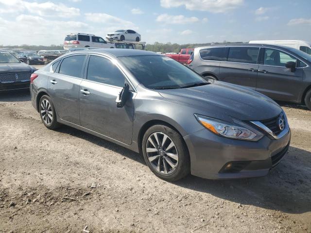 Photo 4 from auction – 2017 NISSAN ALTIMA 2.5 with VIN 1N4AL3AP4HC471478