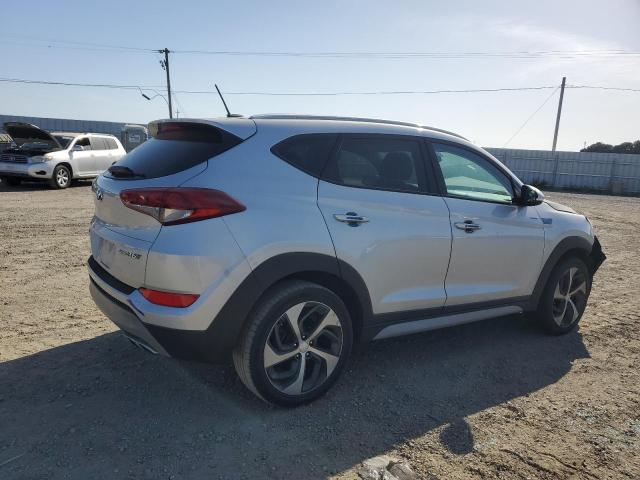 Photo 3 from auction – 2017 HYUNDAI TUCSON LIM with VIN KM8J33A26HU469865