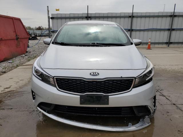 Photo 5 from auction – 2017 KIA FORTE LX with VIN KNAFK5A81H5706346