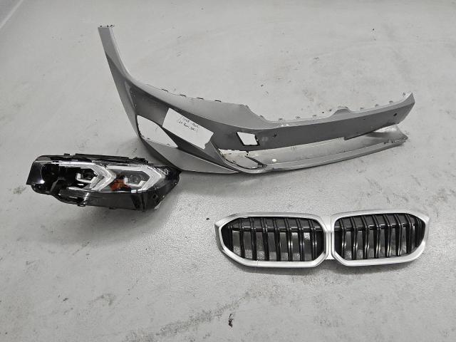 Снимка 12 от търг – 2024 BMW 330I с VIN 3MW69FF01R8D82694