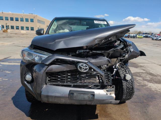 Photo 5 from auction – 2018 TOYOTA 4RUNNER SR with VIN JTEBU5JR9J5582980