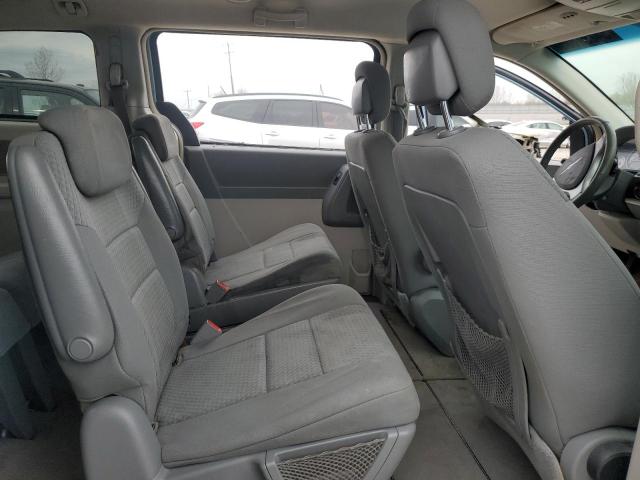 Photo 11 from auction – 2010 CHRYSLER TOWN & COU with VIN 2A4RR5D19AR306872