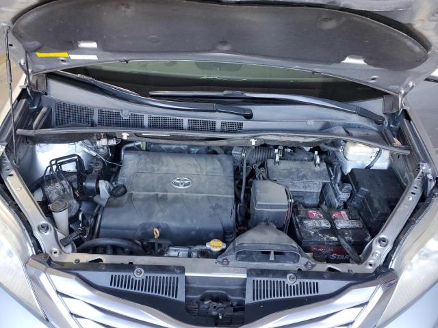 Photo 12 from auction – 2016 TOYOTA SIENNA XLE with VIN 5TDDK3DC3GS136826