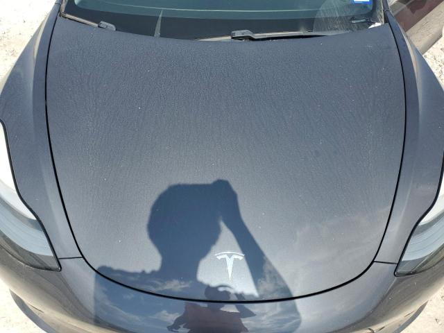 Photo 11 from auction – 2018 TESLA MODEL 3 with VIN 5YJ3E1EB2JF081004