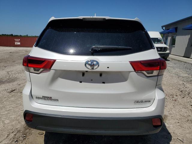 Photo 6 from auction – 2019 TOYOTA HIGHLANDER with VIN 5TDJZRFH9KS571773