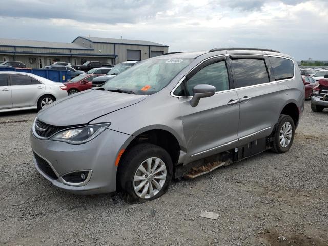 CHRYSLER PACIFICA T 2017 with VIN 2C4RC1BG4HR768628 - Photo from auction