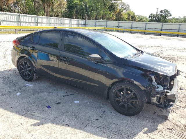 Photo 4 from auction – 2017 KIA FORTE LX with VIN 3KPFK4A71HE018548