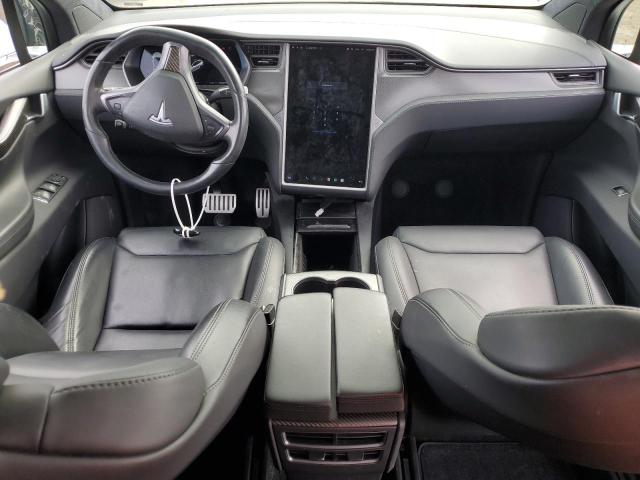 Снимка 8 от търг – 2018 TESLA MODEL X с VIN 5YJXCAE28JF138300