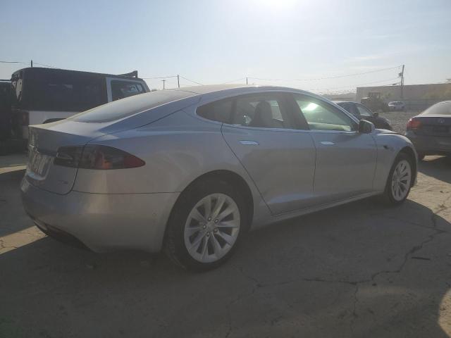 Photo 3 from auction – 2017 TESLA MODEL S with VIN 5YJSA1E2XHF213086