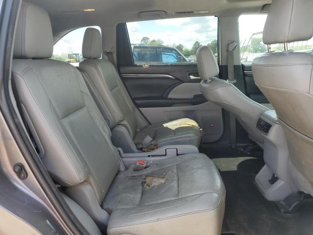 Photo 11 from auction – 2015 TOYOTA HIGHLANDER with VIN 5TDYKRFH6FS111382