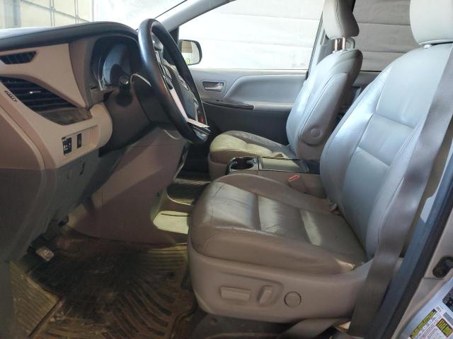 Photo 7 from auction – 2016 TOYOTA SIENNA XLE with VIN 5TDDK3DC3GS136826