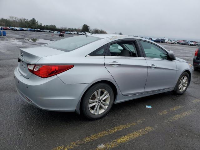 Photo 3 from auction – 2013 HYUNDAI SONATA GLS with VIN 5NPEB4AC5DH676694