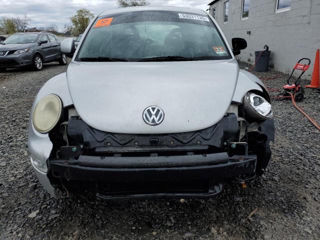 Photo 5 from auction – 2000 VOLKSWAGEN NEW BEETLE with VIN 3VWDD21C0YM482825