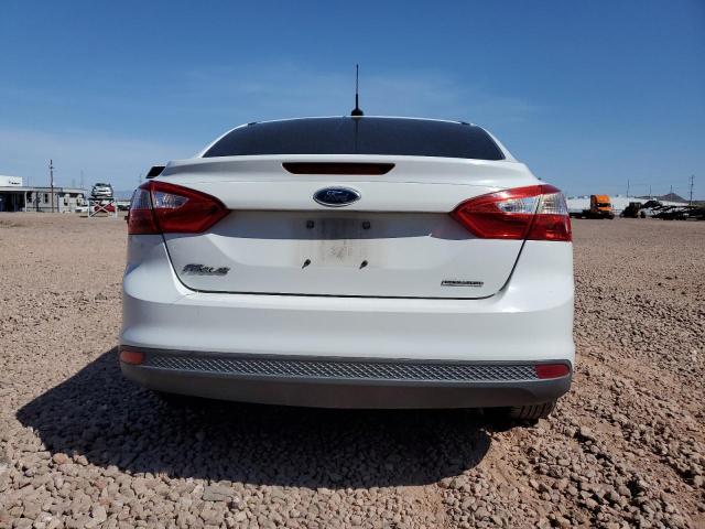 Снимка 6 от търг – 2014 FORD FOCUS S с VIN 1FADP3E27EL132094
