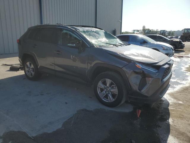 Photo 4 from auction – 2022 TOYOTA RAV4 XLE with VIN 2T3W1RFV5NC206806