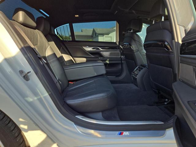 Photo 6 from auction – 2017 BMW 740 I with VIN WBA7E2C54HG740427