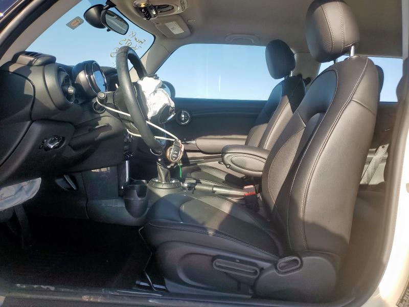 Photo 7 from auction – 2016 MINI COOPER with VIN WMWXP5C52G3B14119