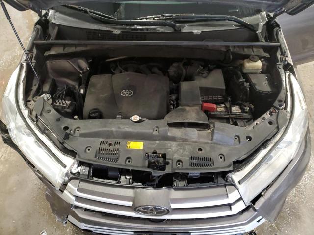 Photo 12 from auction – 2017 TOYOTA HIGHLANDER with VIN 5TDJZRFH0HS521157